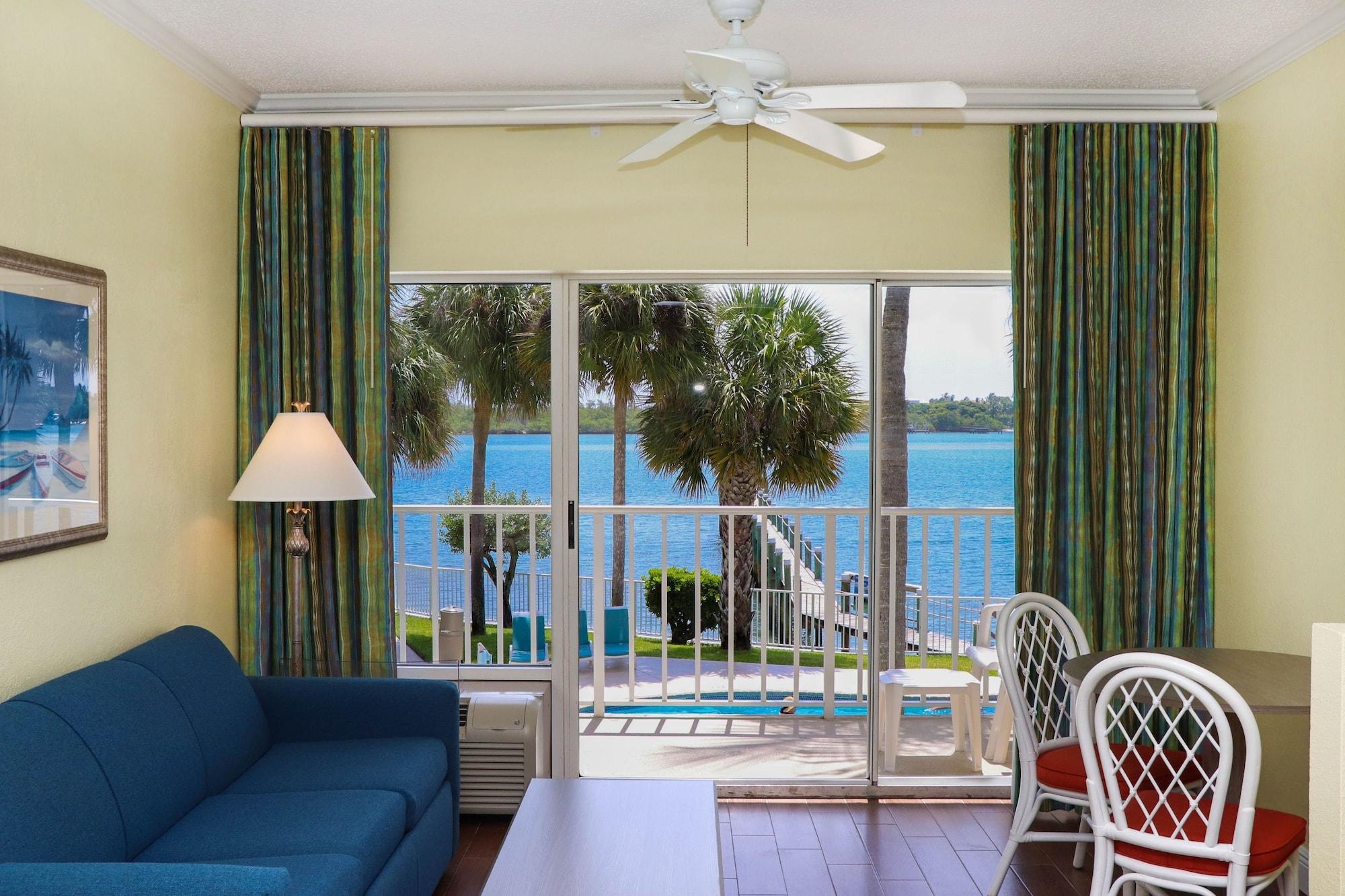 Jupiter Waterfront Inn Luaran gambar