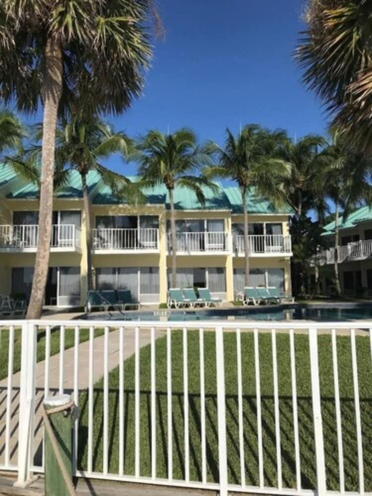 Jupiter Waterfront Inn Luaran gambar