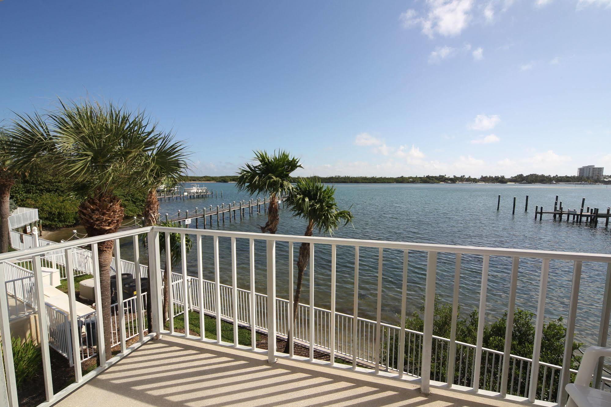 Jupiter Waterfront Inn Luaran gambar