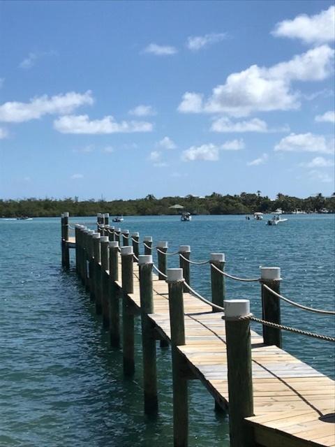 Jupiter Waterfront Inn Luaran gambar